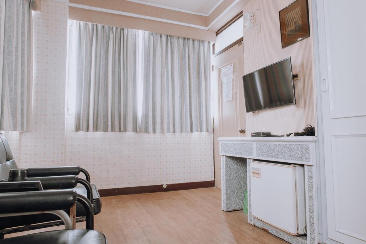 Pingtung Tong Hsin Hotel מראה חיצוני תמונה