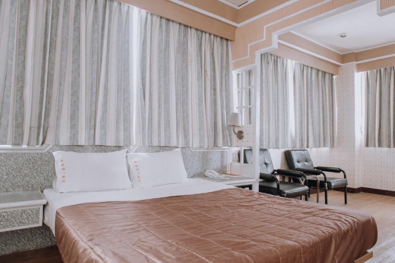 Pingtung Tong Hsin Hotel מראה חיצוני תמונה