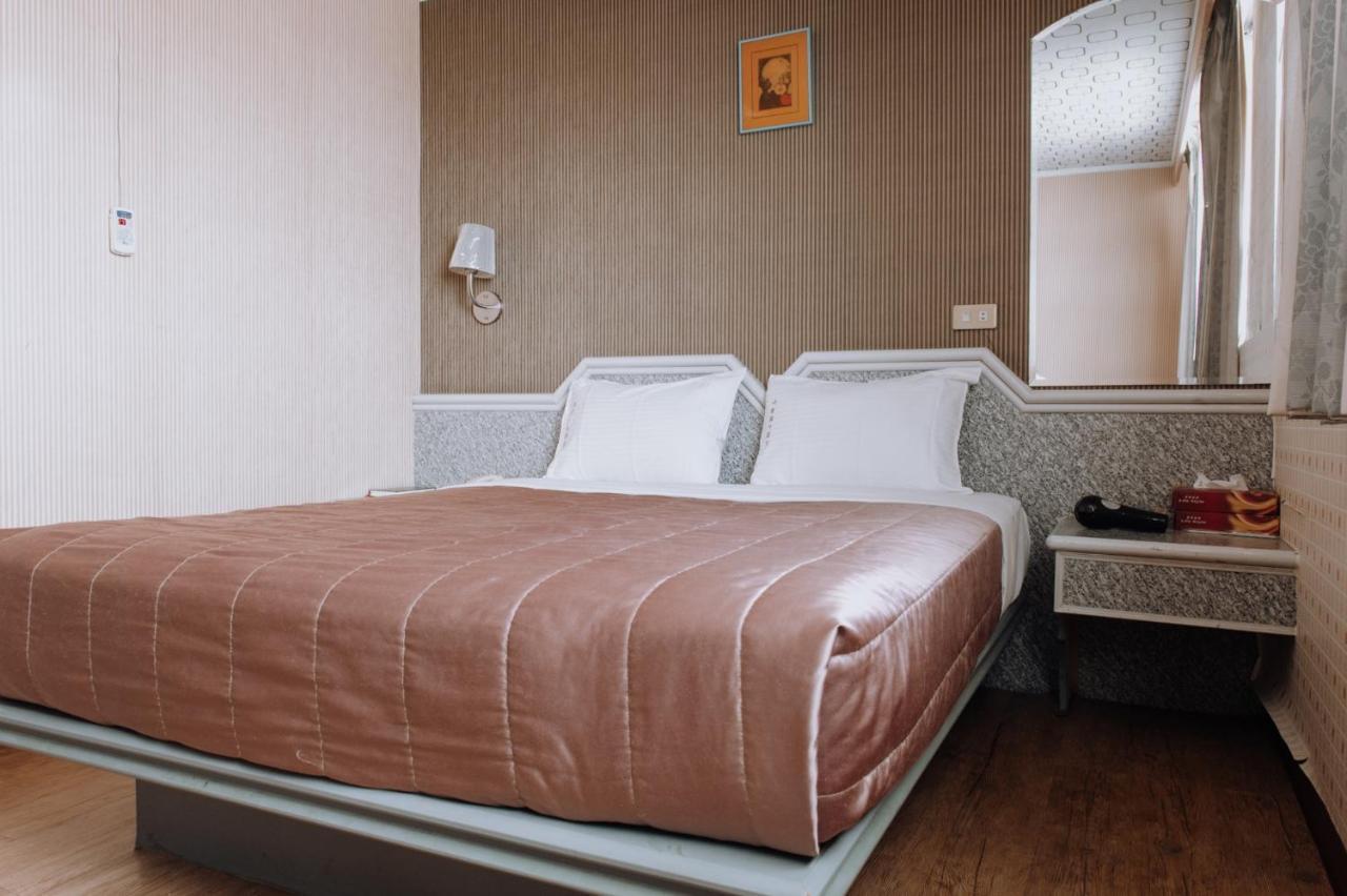 Pingtung Tong Hsin Hotel מראה חיצוני תמונה