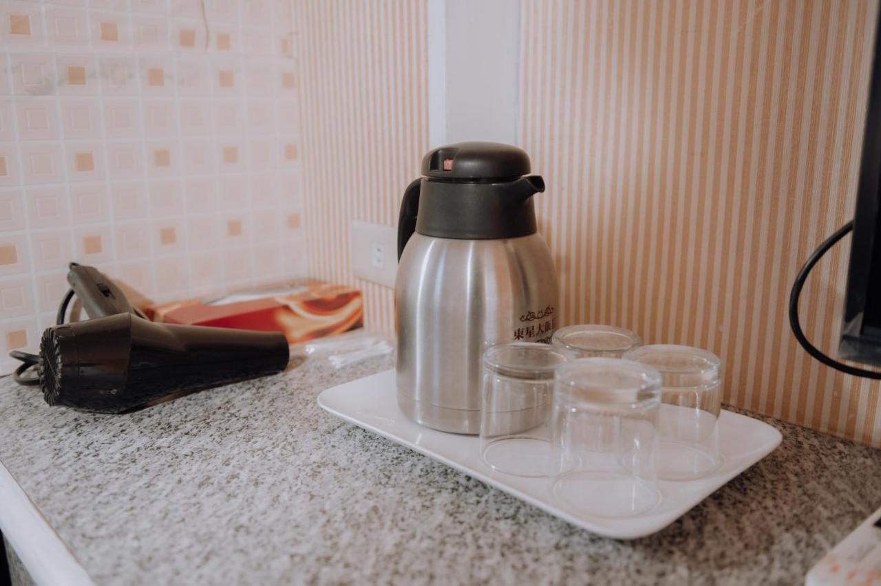 Pingtung Tong Hsin Hotel מראה חיצוני תמונה