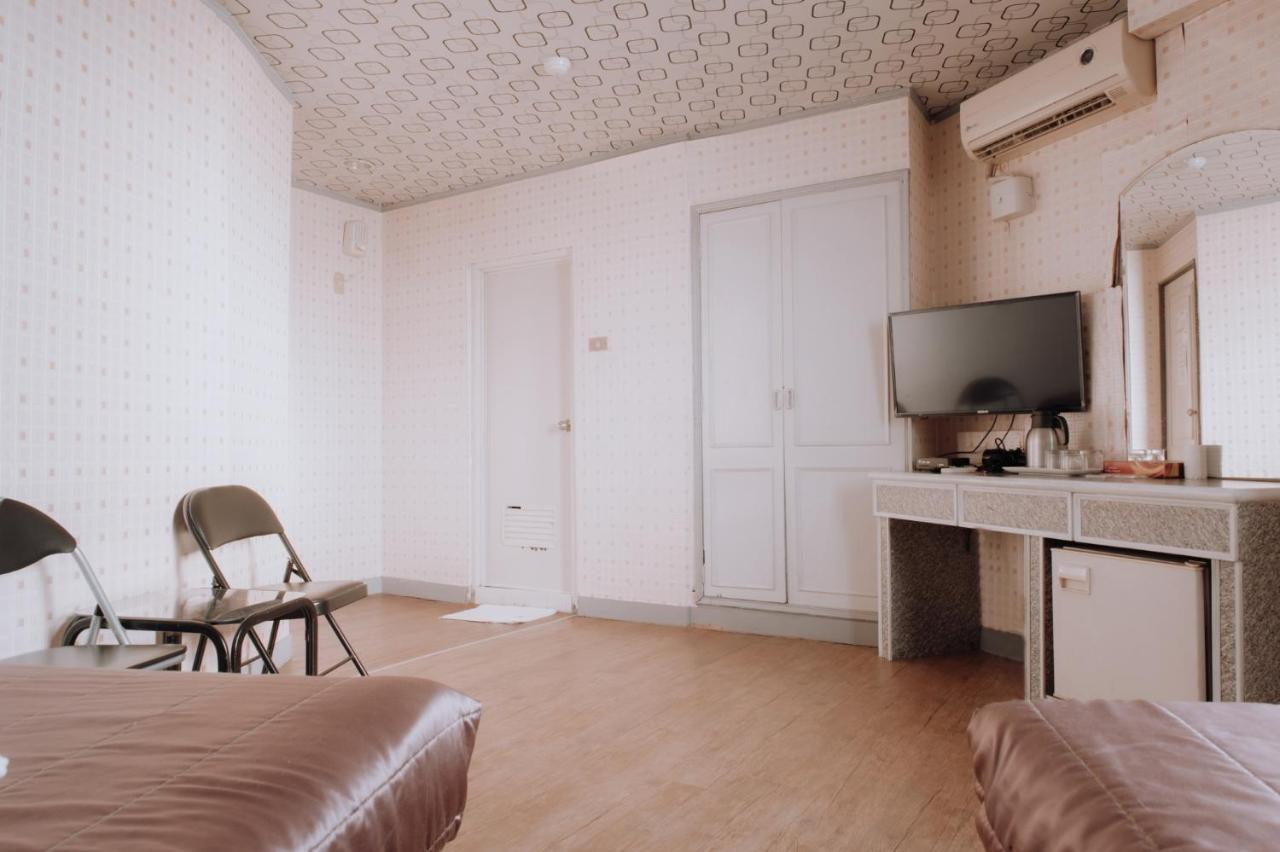 Pingtung Tong Hsin Hotel מראה חיצוני תמונה